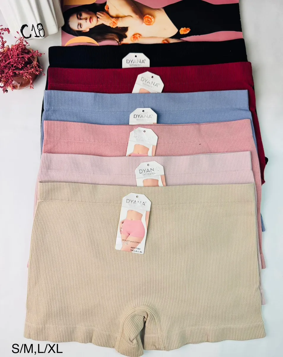 Damskie szorty bezszwowe Dyana prążkowane mix kolorów S/M L/XL