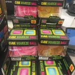 Gniotek Cube Squeeze Ball Antystresowy Kwadratowy Mix Kolorów