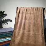 Ręcznik z Mikrofibry 50x100cm z Wytłaczanym Wzorem Kwiatowym