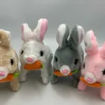Maskotka Królik na Baterie z Marchewką 4 Kolory
