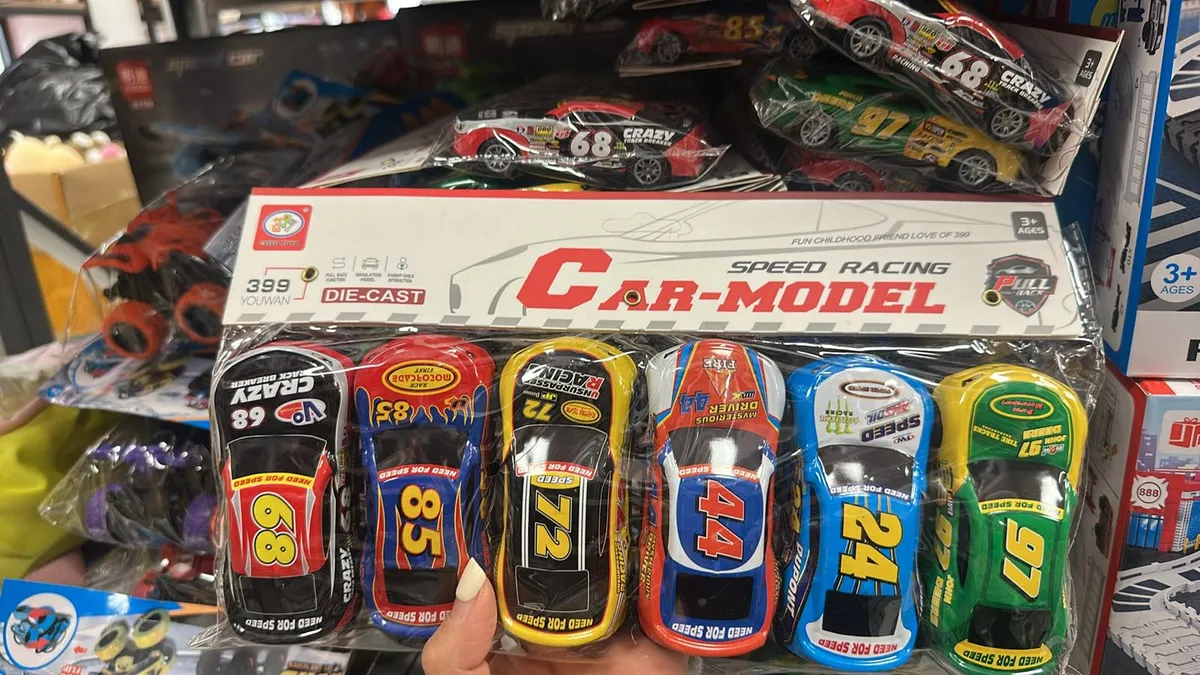 Zestaw 6 Autek Wyścigowych Die-Cast 399 Speed Racing