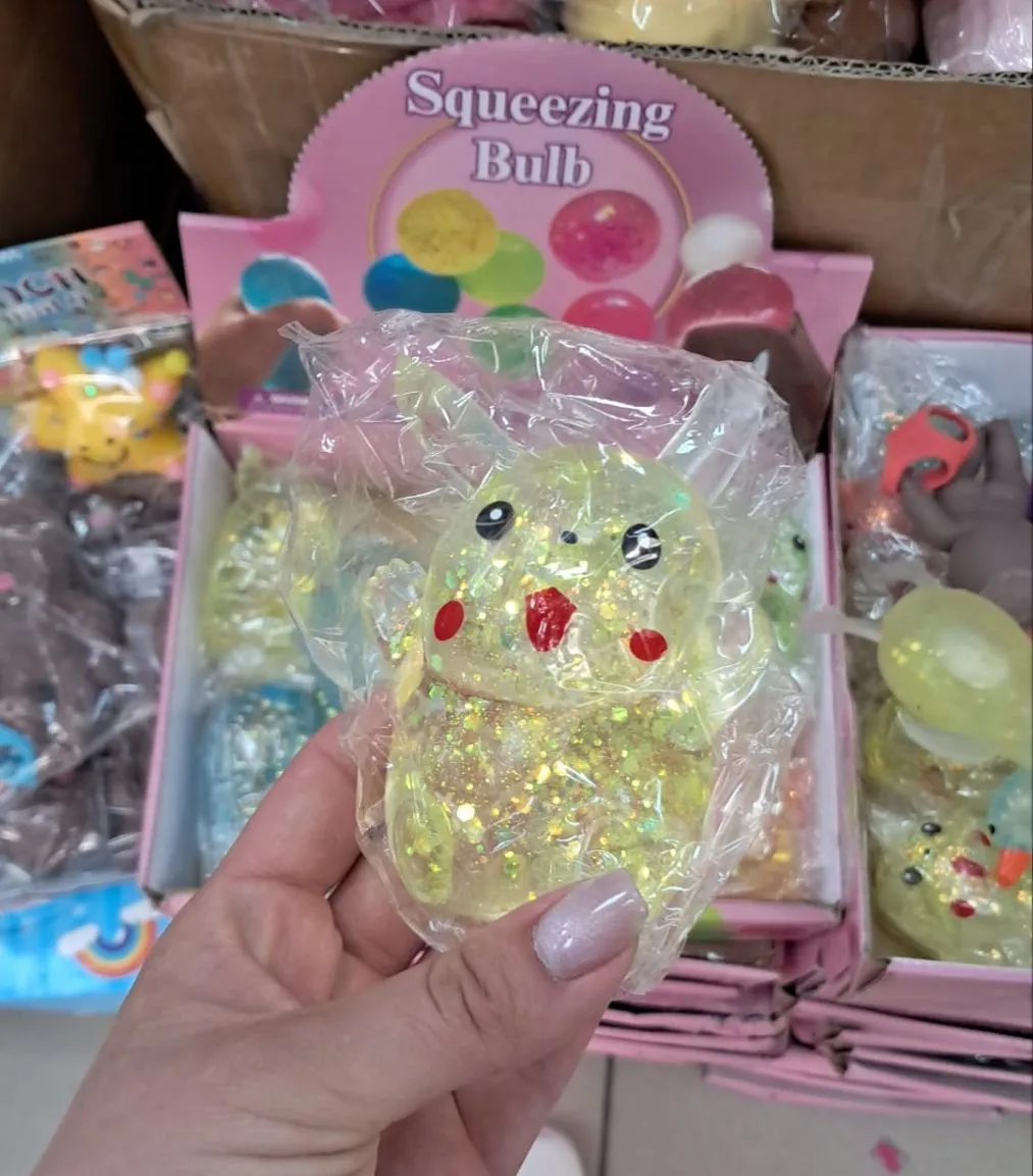 Squeezing Bulb Pikachu Żółty z Brokatem 8cm