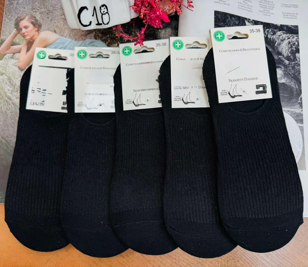 Skarpetki Damskie Stopki Czarne 35-38 Comfortable & Breathable
