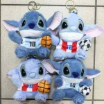 Brelok pluszowy Stitch sportowy z piłką mix wzorów 12 cm