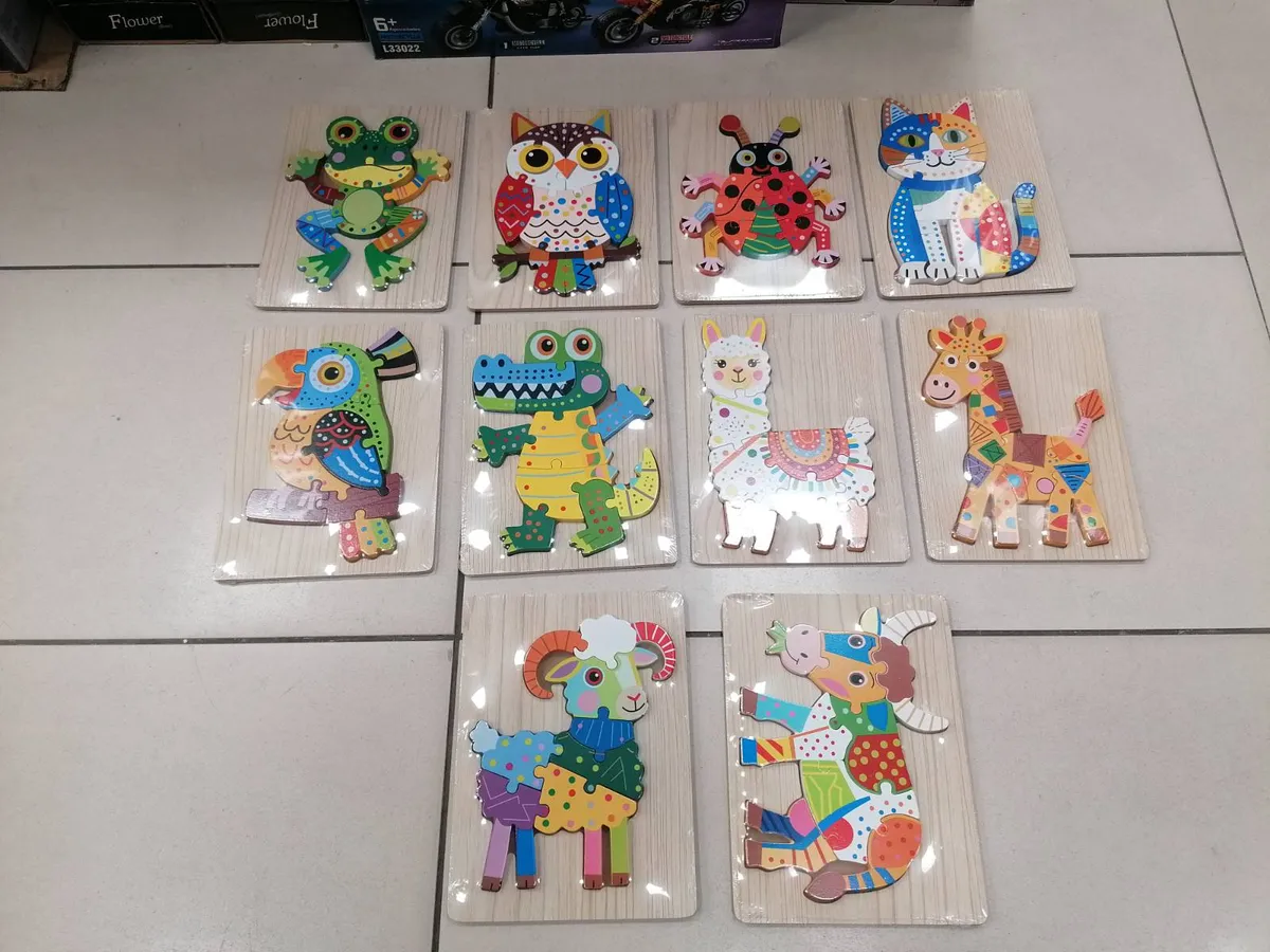 Drewniane kolorowe puzzle zwierzęta zestaw 10 sztuk