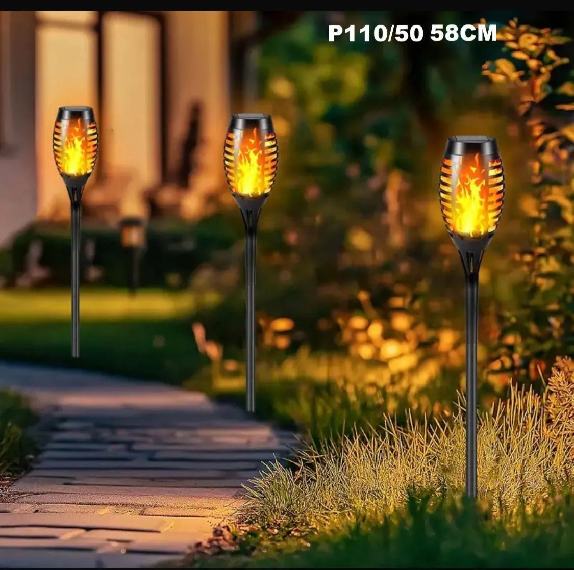 Lampa solarna ogrodowa LED imitująca płomień 58 cm czarna