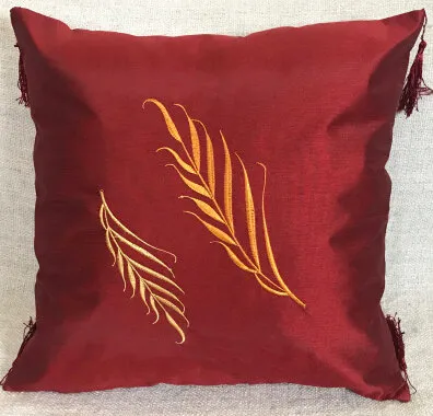 Poszewka haftowana Listki bordowa 40x40 cm tafta
