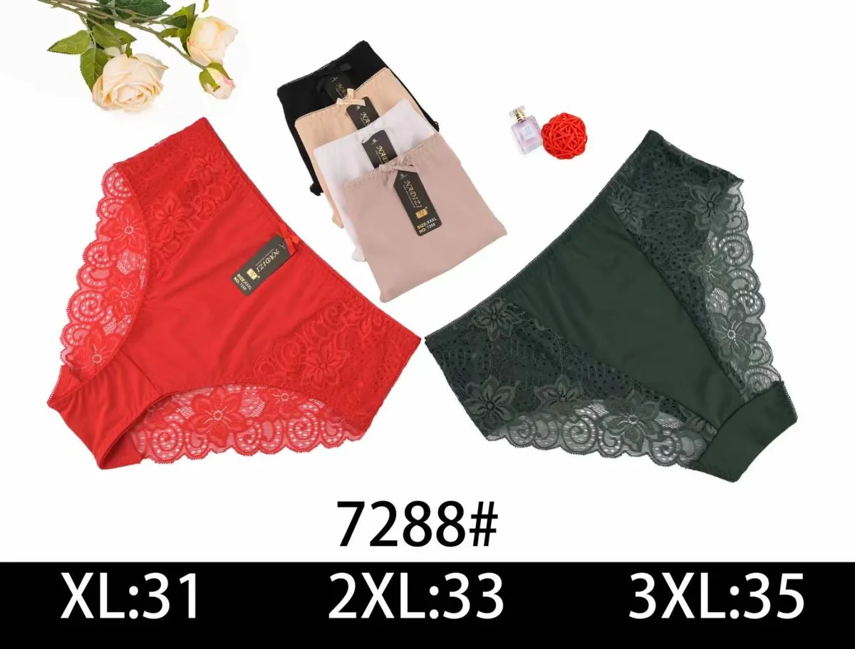 Majtki damskie koronkowe w zestawie kolorów XL-3XL