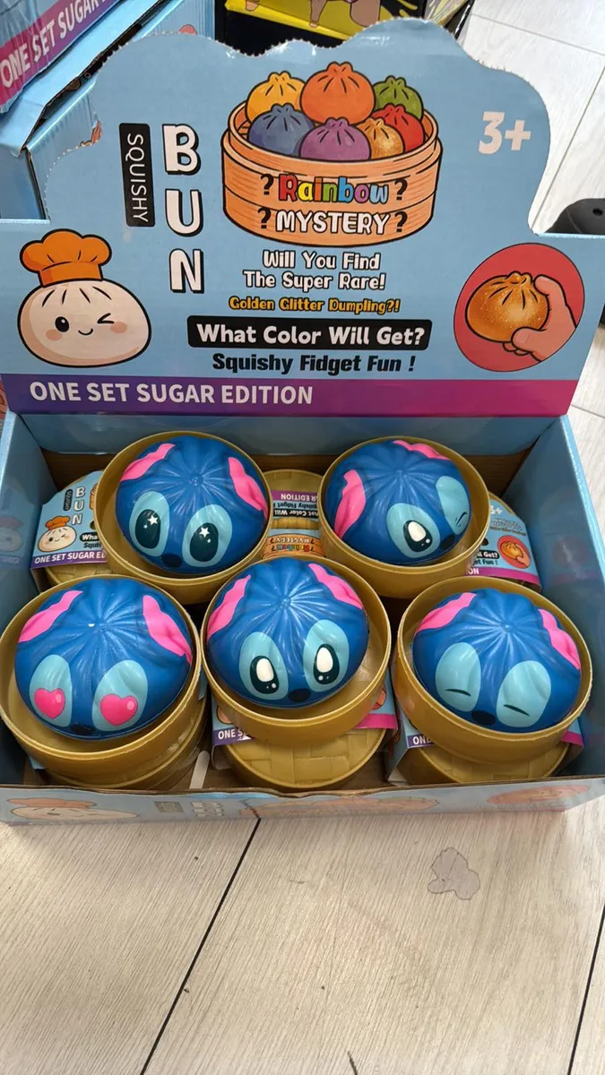 Squishy Bun Rainbow Mystery niebieski squishy antystresowy