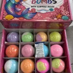 Kolorowe kule do kąpieli z niespodzianką Bath Bombs zestaw 12 szt.