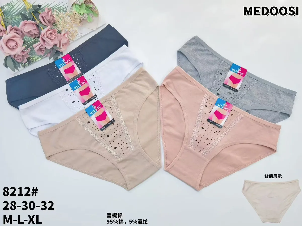 Majtki damskie MEDOOSI bawełniane z koronką i wzorem serc M-L-XL