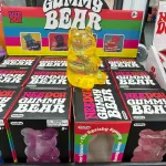 NeeDoh Gummy Bear Miękka Żelkowa Zabawa 3+ Kolor Żółty