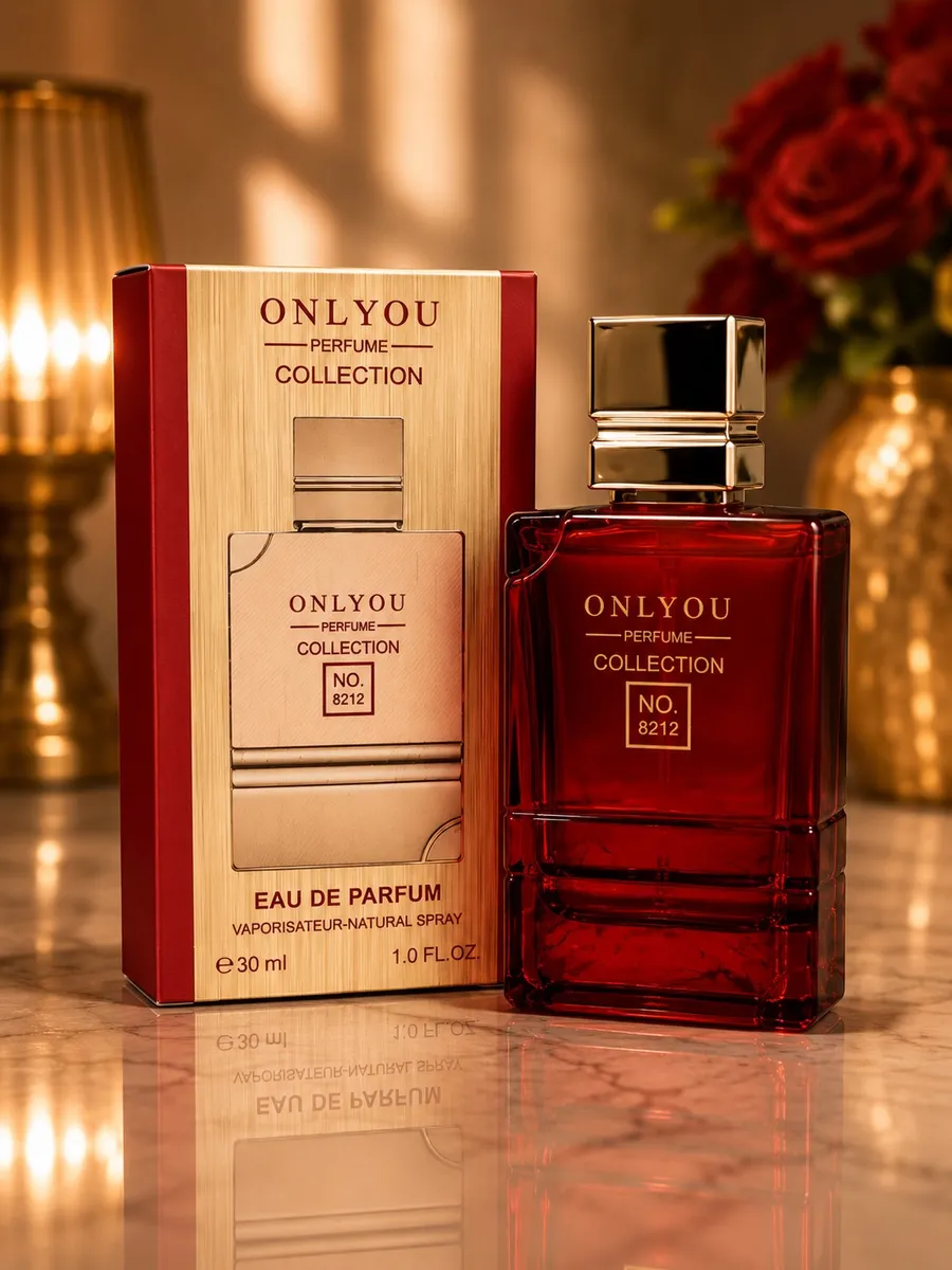Czerwony flakon perfum OnlyYou Collection No. 8212 z złotą nakrętką i kartonikiem z imitacją drewna