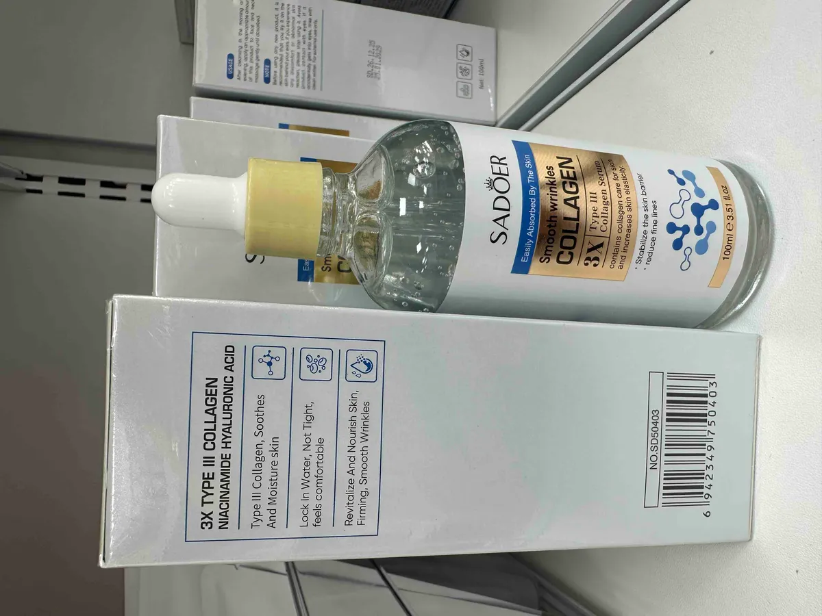 Butelka serum Sadoer z kolagenem typu III 100 ml z pipetą i opakowanie z opisem produktu