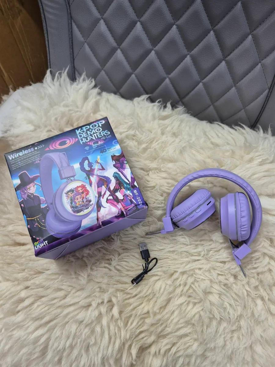 Fioletowe bezprzewodowe słuchawki K-POP Demon Hunters z RGB Light