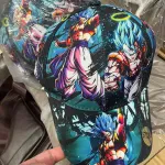 Czapka z daszkiem 57 cm z kolorowym nadrukiem postaci z anime