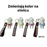 Brelok z figurką zmieniający kolor na słońcu z napisem NATASHA
