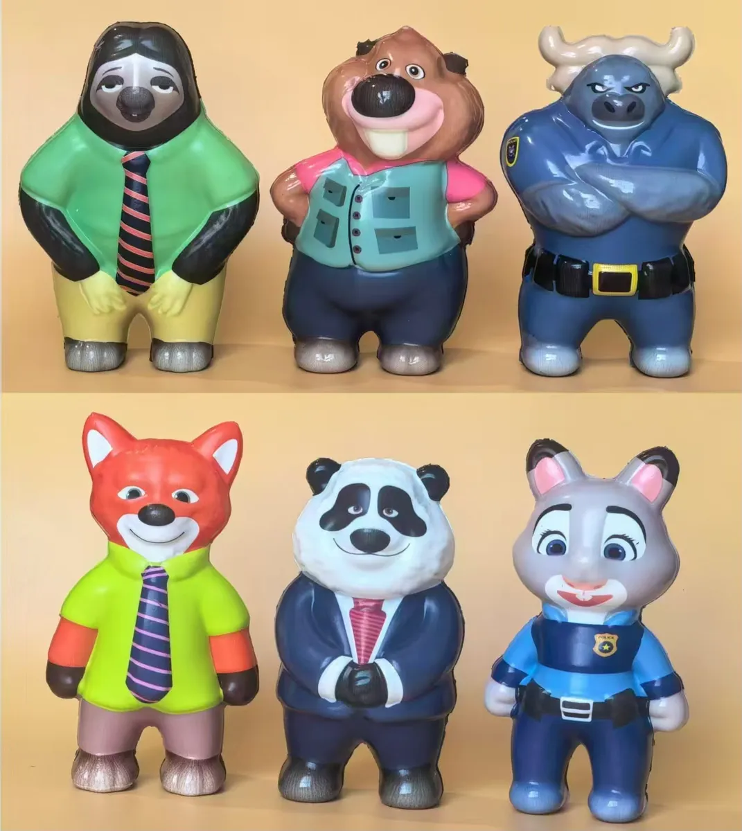 Figurki zwierząt w kolorowych ubraniach zestaw 6 sztuk WK10726-5