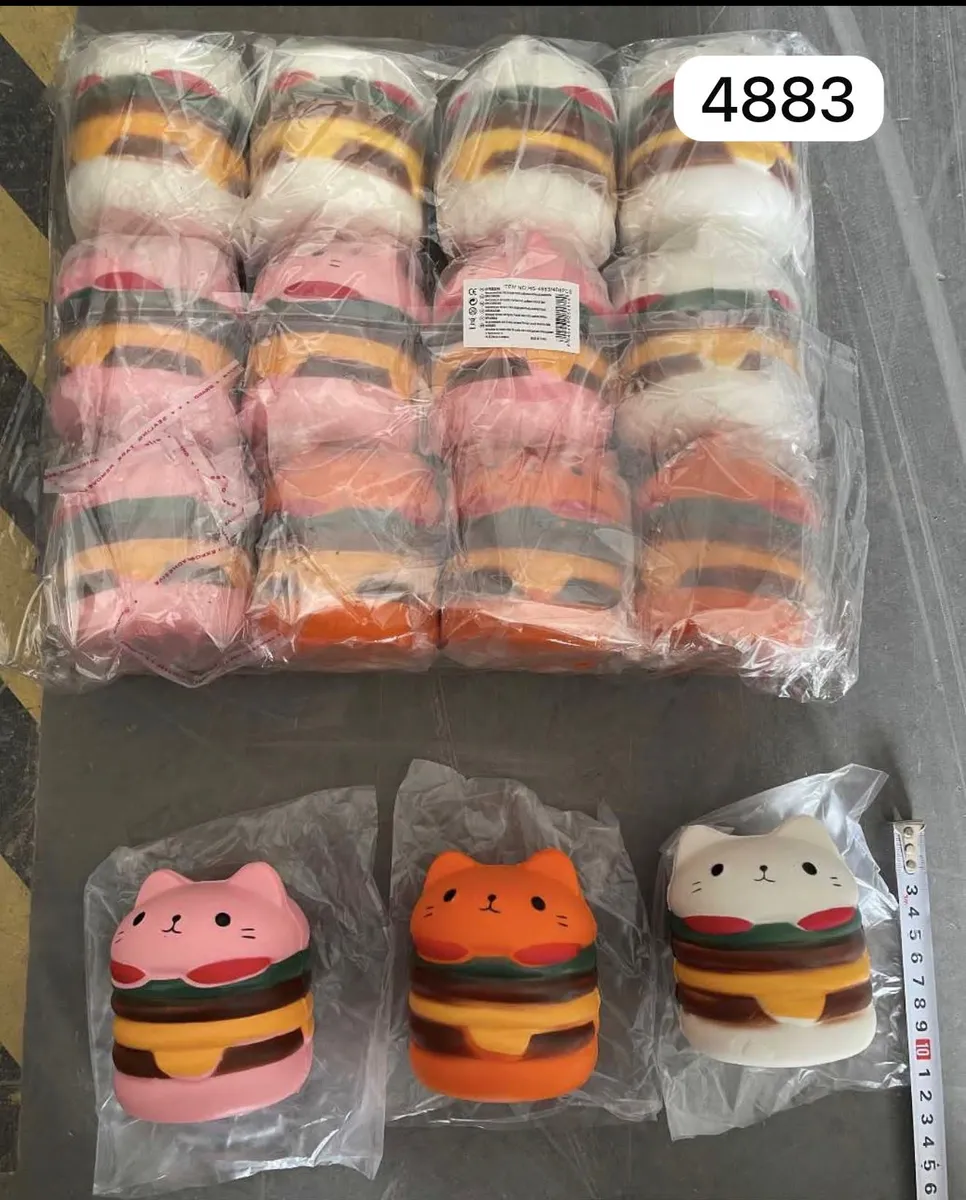 Miękka zabawka kot hamburger mix kolorów 10 cm