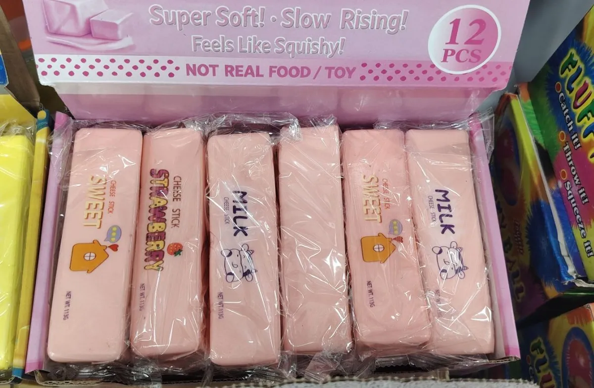 Produktmiękka piankowa zabawka imitująca ser w pastelowym różu