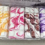 Tabliczki czekoladowe mix kolorów białe z polewą 4 sztuki