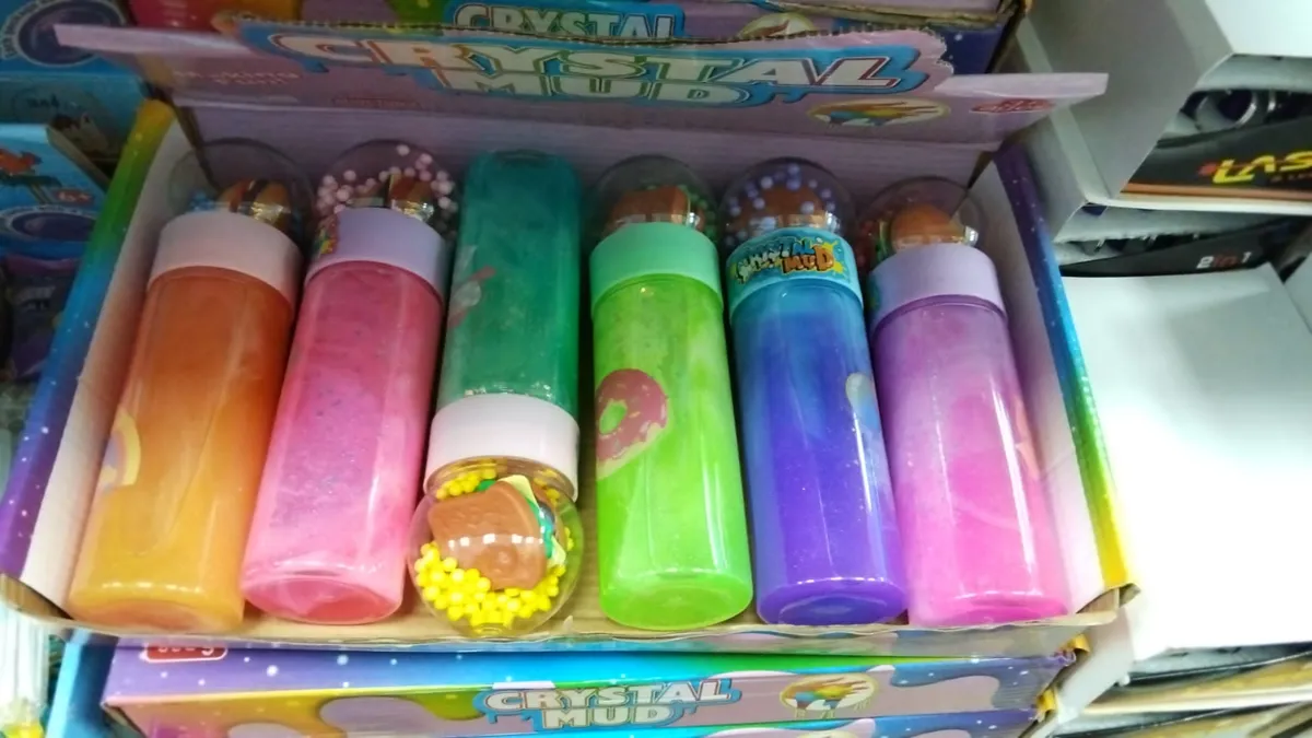 Zestaw 6 tub kolorowego slime Crystal Mud z piankowymi kuleczkami w przezroczystych kulkach na zakrętkach