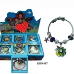 Bransoletka z zawieszką Buzz z Toy Story srebrna z fioletowymi koralikami