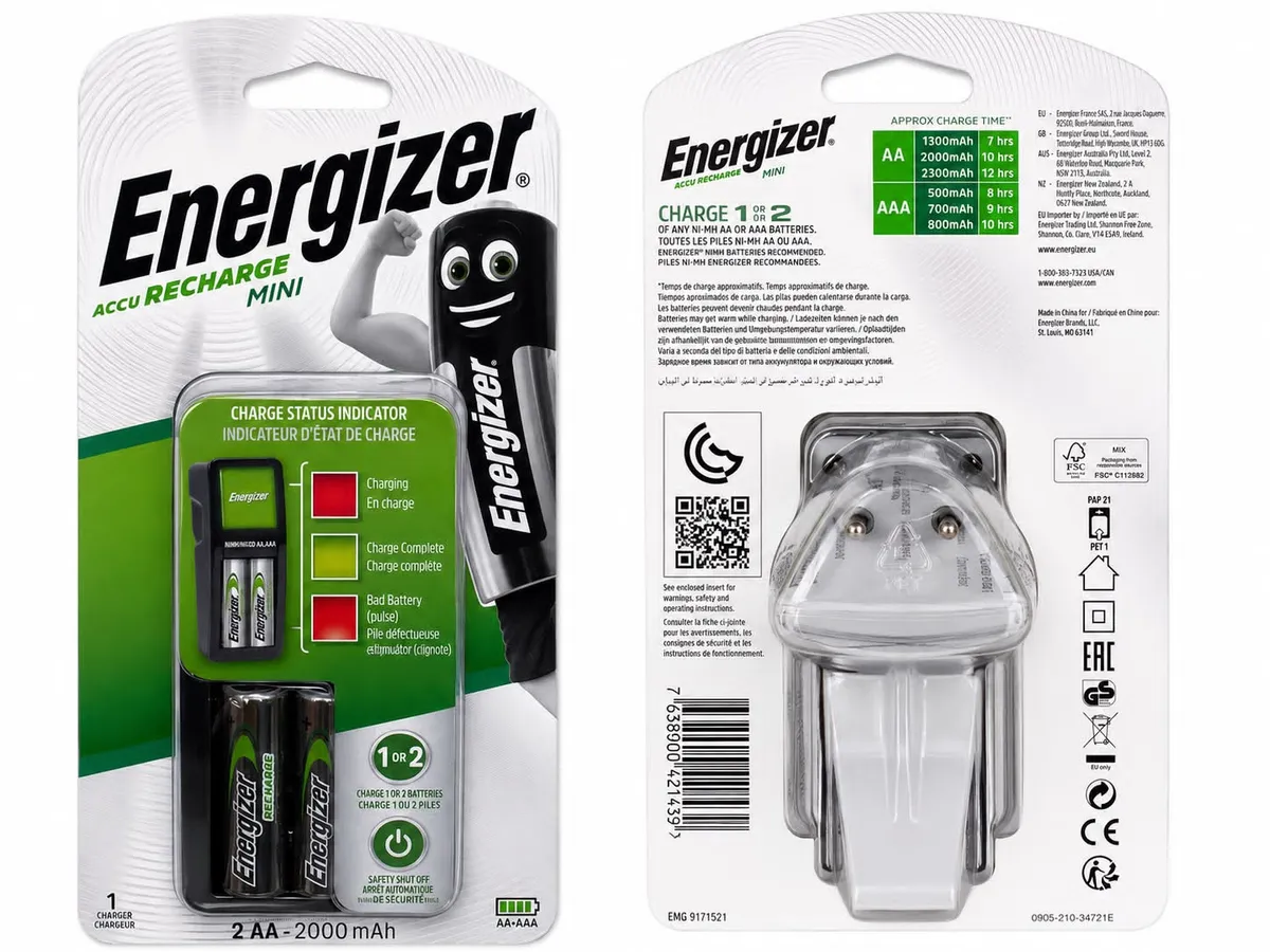 Ładowarka Energizer Accu Recharge Mini z dwoma akumulatorami AA 2000 mAh w opakowaniu