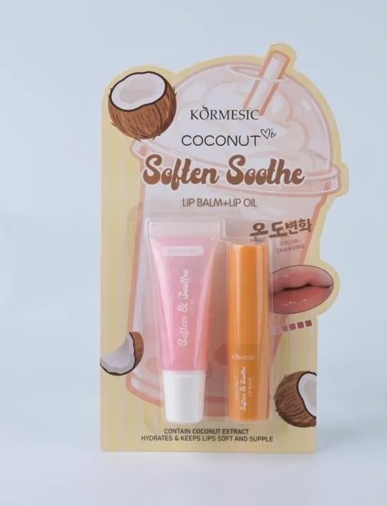 zestaw do pielęgnacji ust KORMESIC Coconut z różowym balsamem i pomarańczowym olejkiem na tle grafiki kokosa