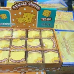 Squeeze Cheese Toy Żółty 12 szt. w kartonie