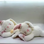 Maskotka Króliczek Biały w Czerwoną Kratkę 40cm