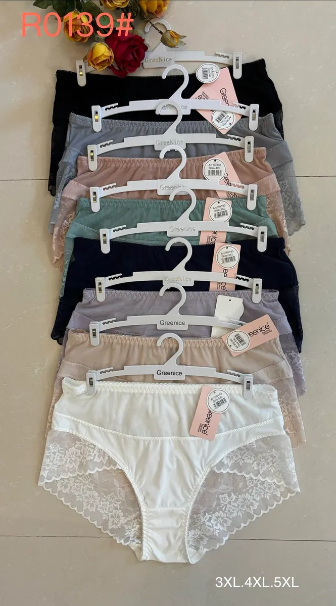 Zestaw majtek damskich Greenice w różnych kolorach z koronką na nogawkach, rozmiary 3XL-5XL