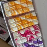 Tabliczki czekoladowe białe z kolorowymi wzorami mix 4 sztuki