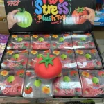 Antystresowa piłka pomidorowa Fun Stress Plush Toy czerwona