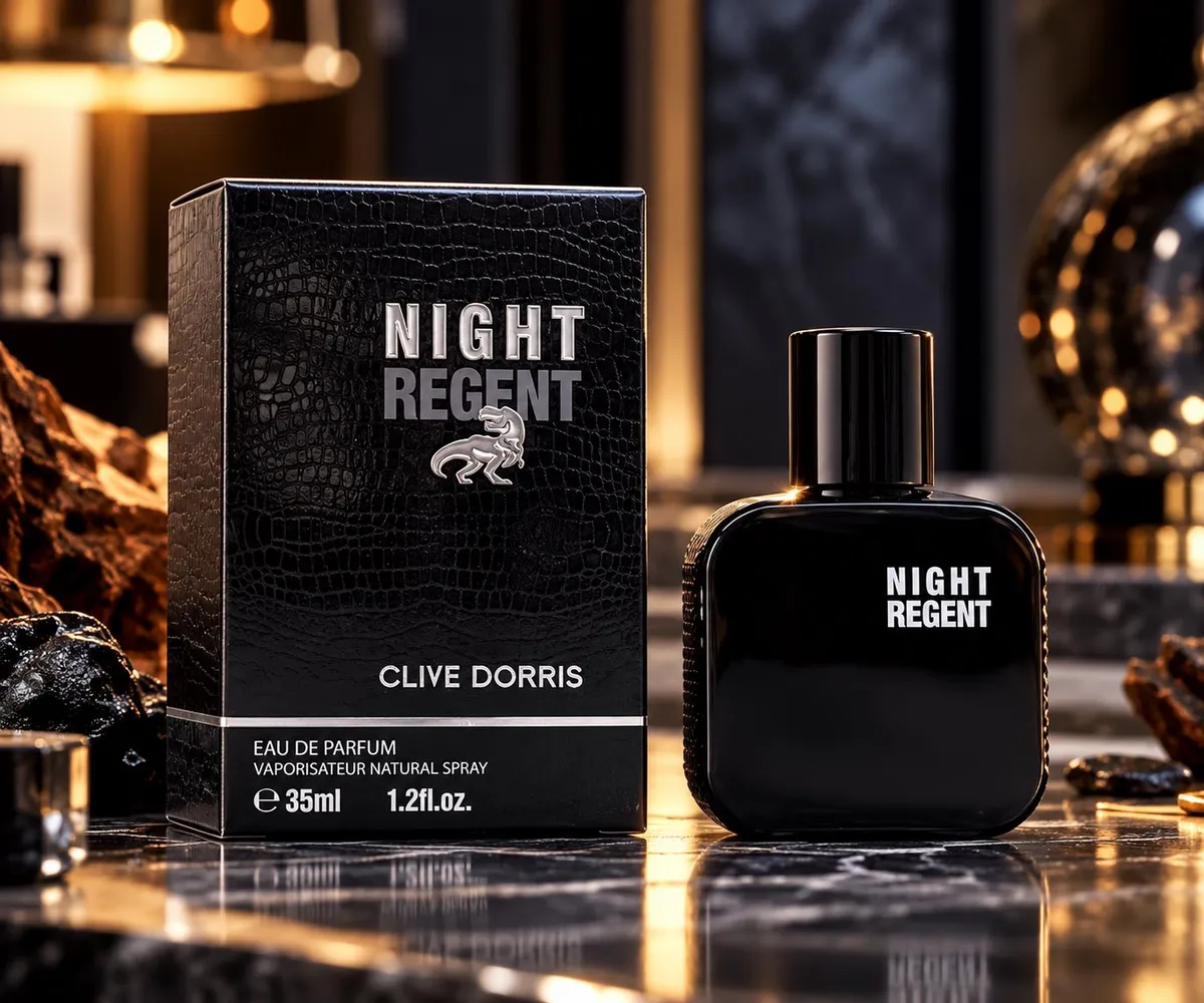 Czarny flakon perfum Night Regent obok czarnego pudełka z fakturą skóry krokodyla i srebrnym napisem