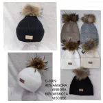Czapka zimowa z pomponem angora i wiskoza mix kolorów