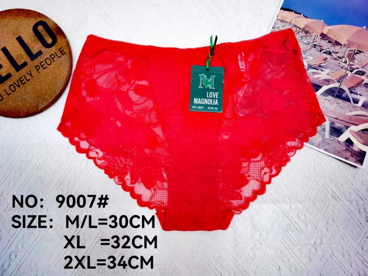 Czerwone koronkowe majtki damskie z kwiatowym wzorem i metką Love Magnolia rozmiar XL