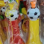 Trąbka plastikowa z piłką nożną mix kolorów