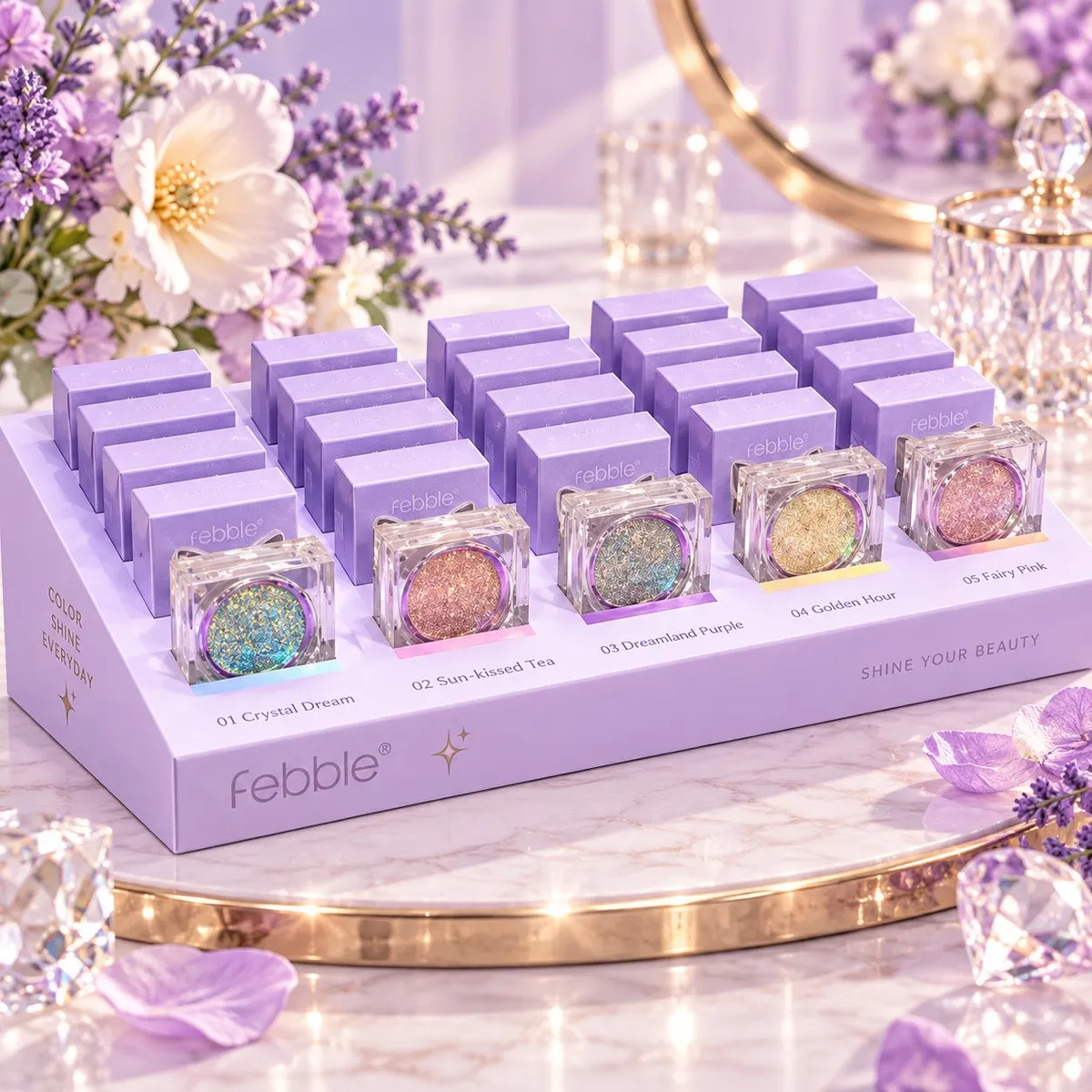 Zestaw błyszczących cieni do powiek Febble Marble Eyeshadow w pastelowych marmurkowych odcieniach na fioletowym stojaku