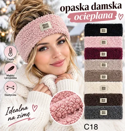 damska ocieplana opaska z miękkiego boucle w 7 kolorach, modelka w jasnoróżowej opasce