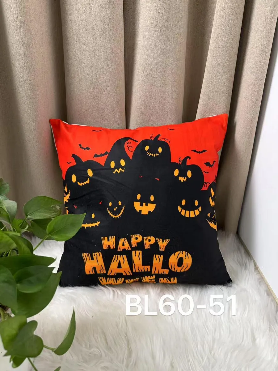 Poszewka na poduszkę Halloween 40x40 cm z czarnym i pomarańczowym nadrukiem dyni i nietoperzy