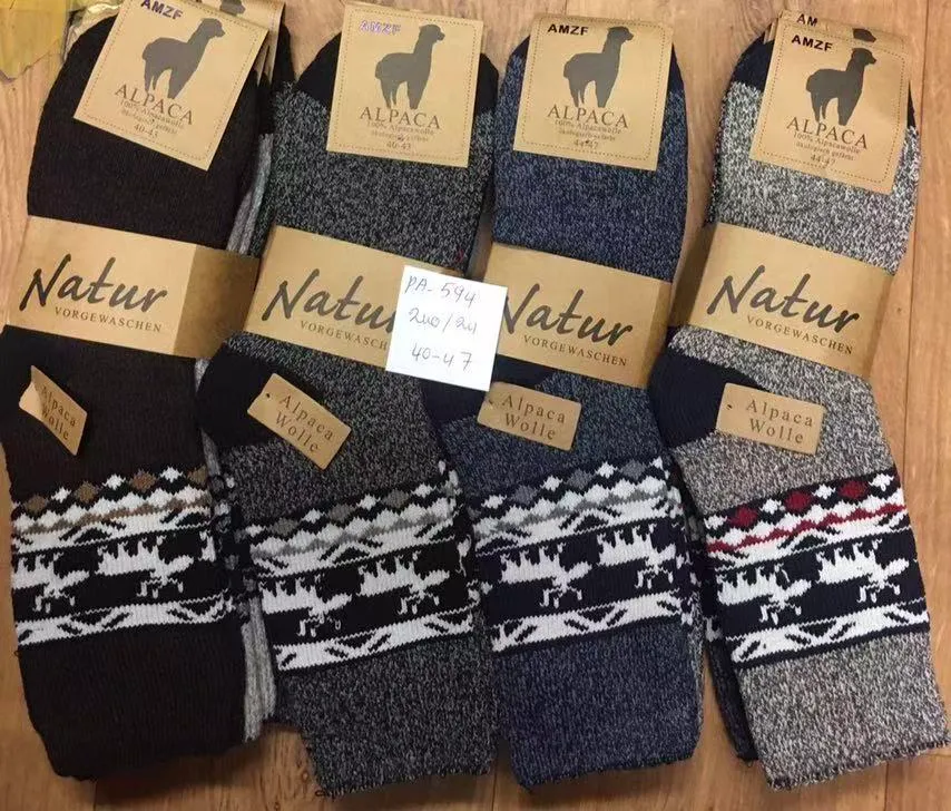 Cztery pary skarpet Alpaca Natur w rozmiarze 40-47, różne kolory i wzory zwierząt