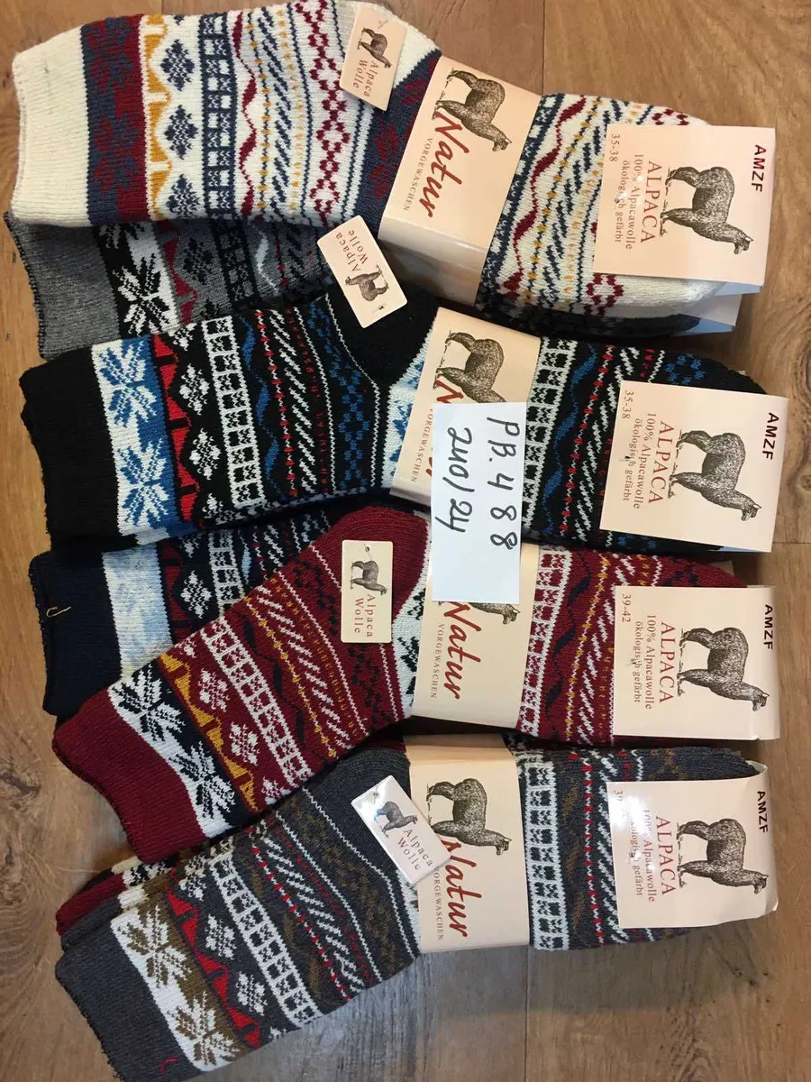 Skarpety Alpaca Natur w kolorowe wzory norweskie, różne kolory i rozmiary, opakowane z etykietą