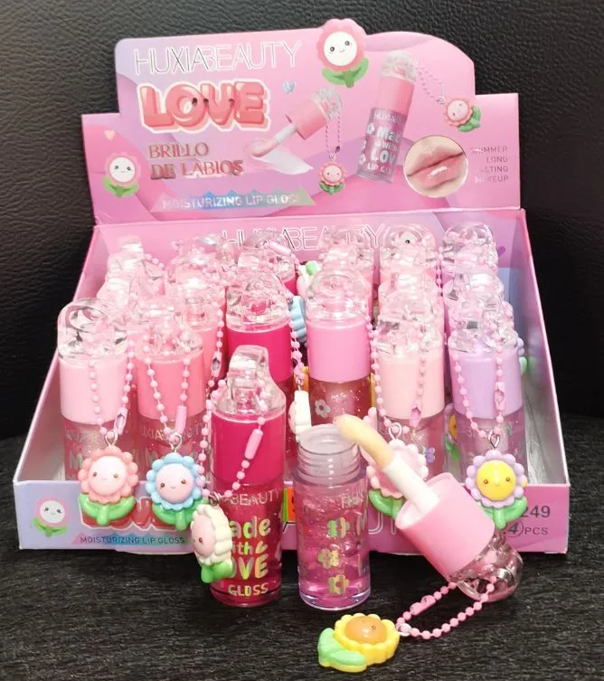 błyszczyki do ust HUXIA BEAUTY Love w różowym opakowaniu z aplikatorem i zawieszką kwiatem