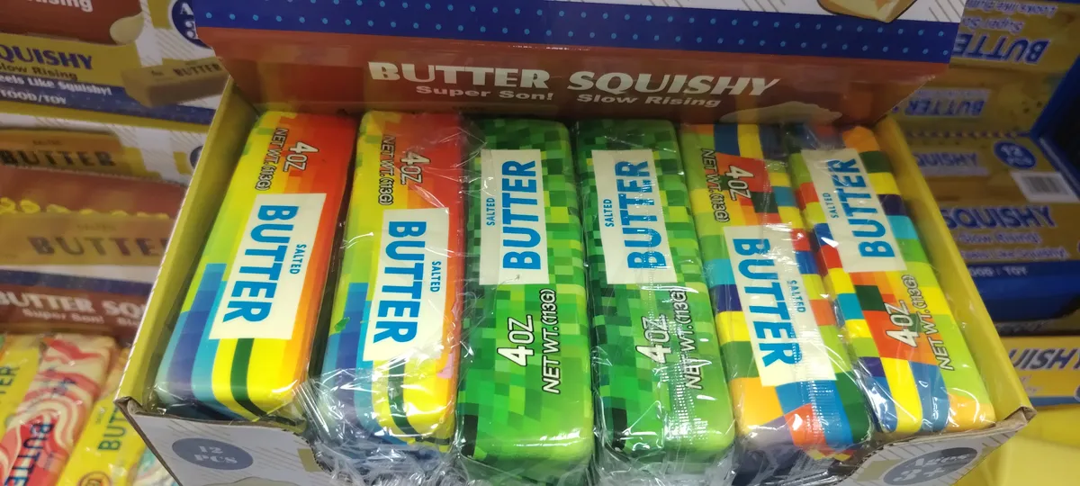 Kolorowe miękkie kostki masła Butter Squishy 4oz w opakowaniu zbiorczym 12 sztuk