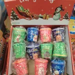 Zestaw 12 sztuk świątecznych squishy zabawki antystresowe mix kolorów