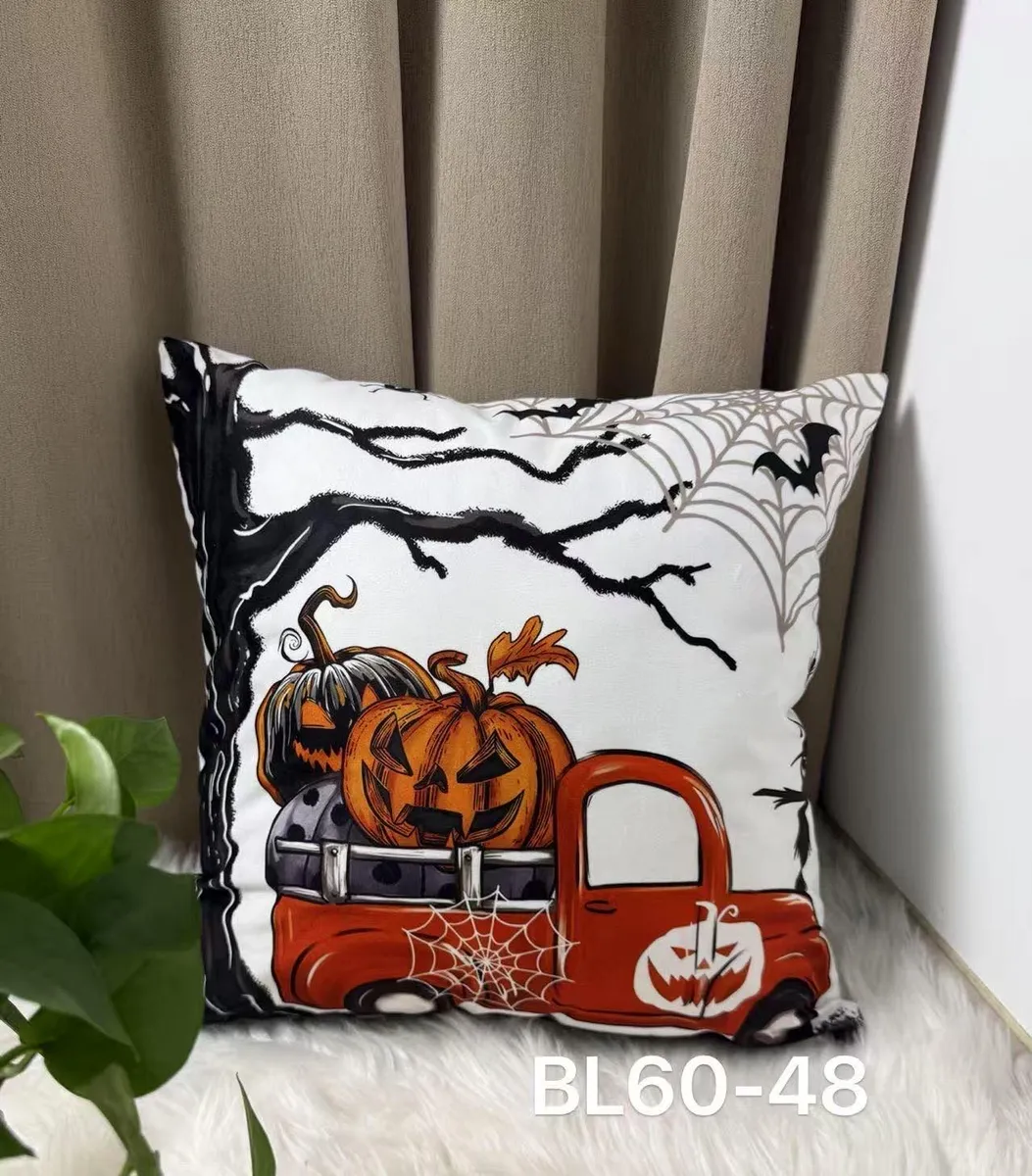 Poszewka na poduszkę z motywem Halloween, dynie, pajęczyny i nietoperze na białym tle