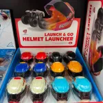 Zabawka Launch & Go Helmet Launcher zestaw kasków wyścigowych mix kolorów