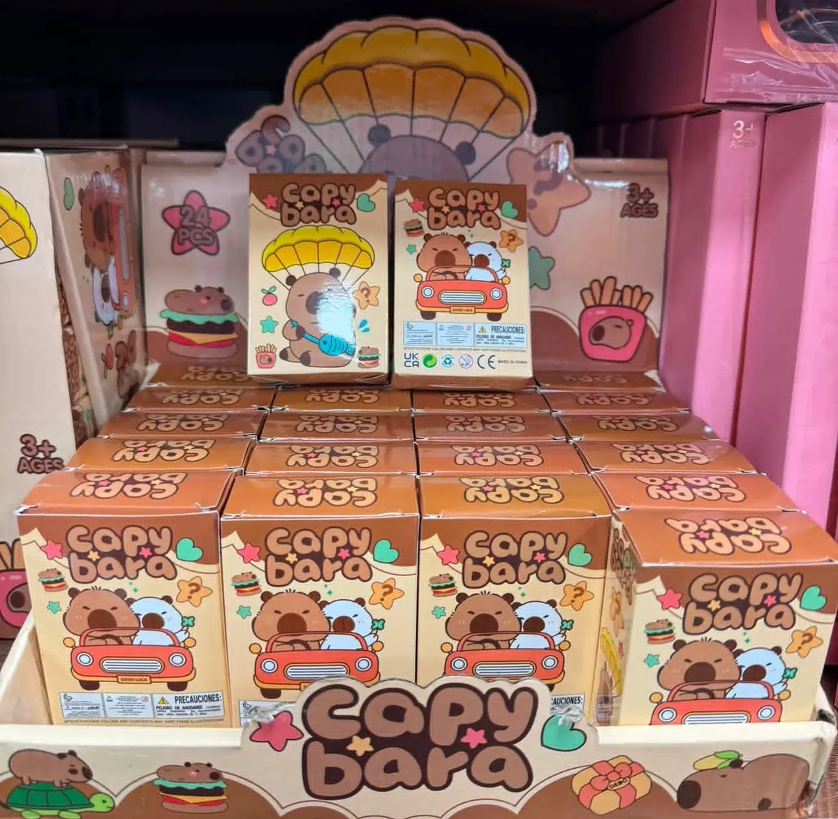 Zestaw 24 sztuk blind box Copy Bara z pastelowo-brązowymi opakowaniami i ilustracjami misiów