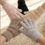 Rękawiczki damskie miękkie mix kolorów 90% akryl 10% elastan